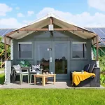 Luxury tent Boerderij Nixhoeve Genderen