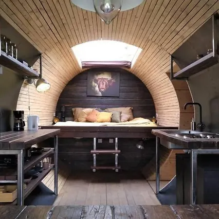 Luxury tent Boerderij Nixhoeve Genderen