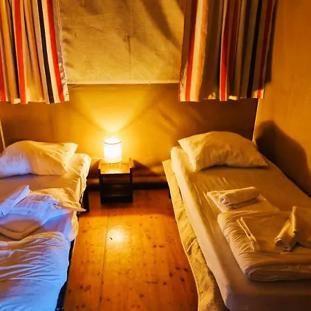 Boerderij Nixhoeve * Genderen