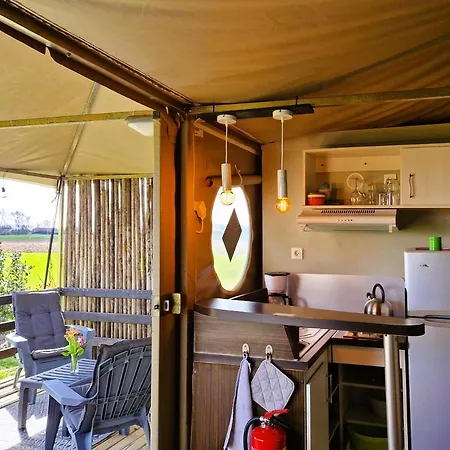 Boerderij Nixhoeve * Genderen