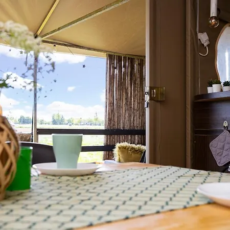 Boerderij Nixhoeve * Genderen