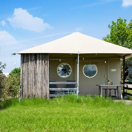 Boerderij Nixhoeve * Genderen