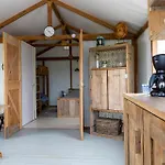 Boerderij Nixhoeve 豪华帐篷 Genderen